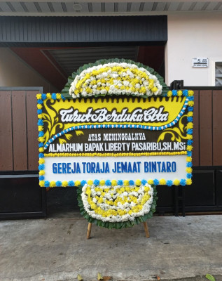 Papan Bunga Duka di Andalas