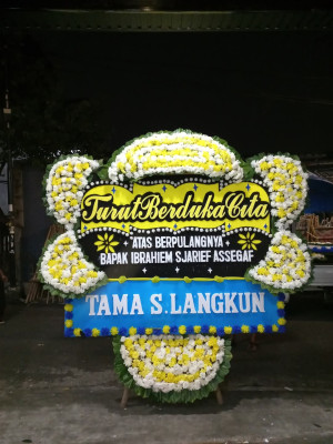 Papan Bunga Duka di Andalas