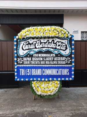 Papan Bunga Duka di Andalas